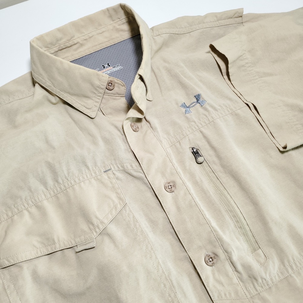 Under Armour Mens Large All Season Gear VENTED FISHING SHIRT Short Sleeve Khaki
